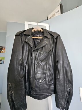 Classic Black Leather Motorcycle Jacket - Men